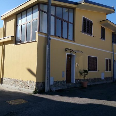Casa Vacanze Rose E Fiori Sardegna San Vito  Eksteriør bilde