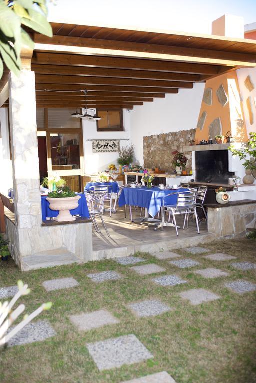 Casa Vacanze Rose E Fiori Sardegna San Vito  Eksteriør bilde