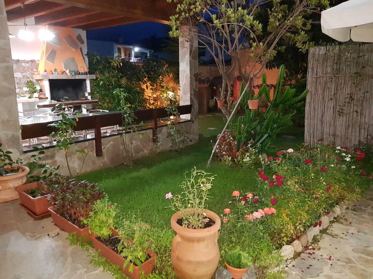 Casa Vacanze Rose E Fiori Sardegna San Vito  Eksteriør bilde